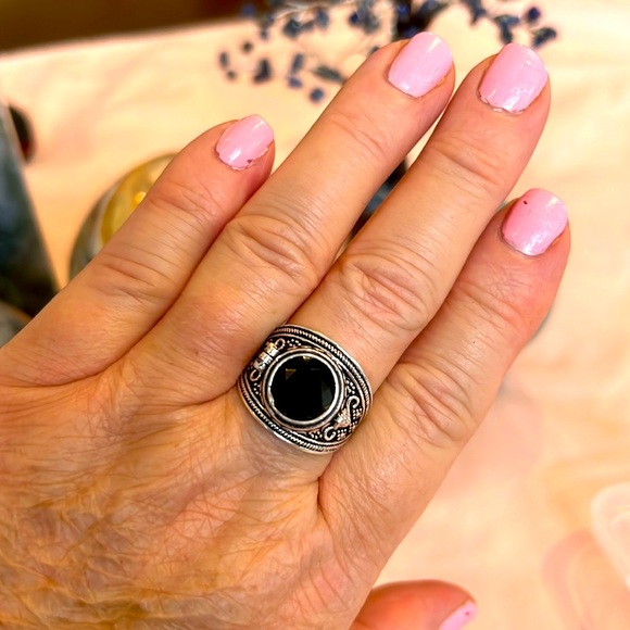#564 Facted Black Onyx Poison โ ๏ธ Ring ๐ Size 10- 10.25 NWOT - Picture 4 of 17